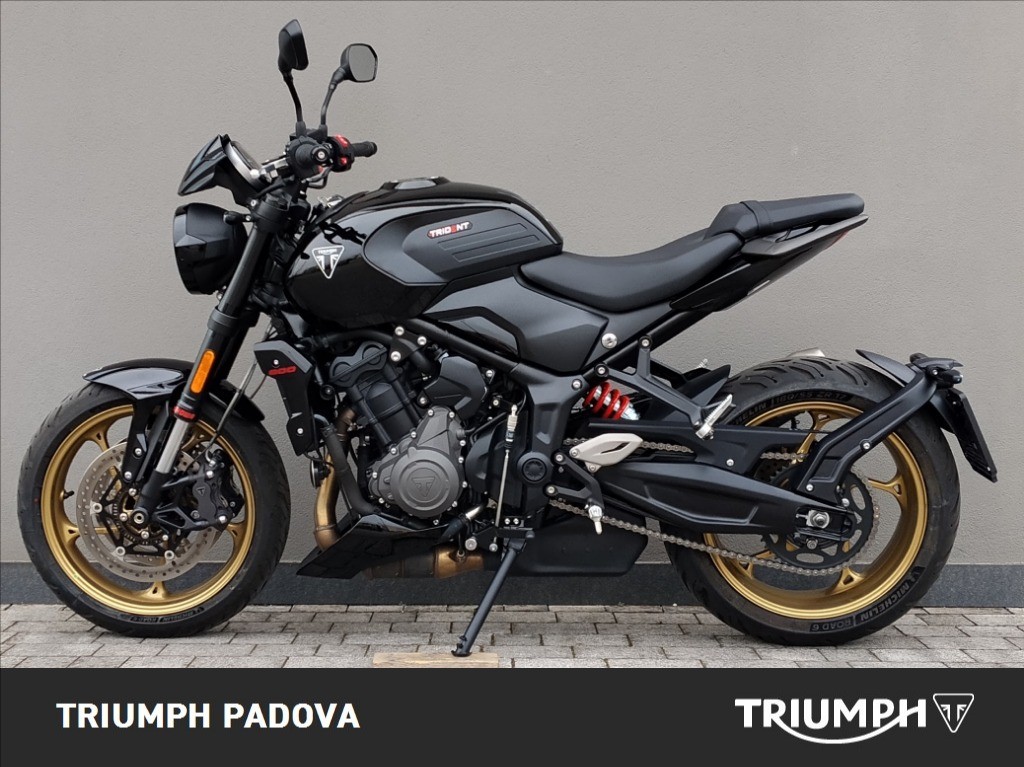 TRIUMPH Trident 800 Jet Black Abs