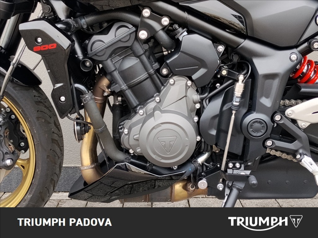 TRIUMPH Trident 800 Jet Black Abs