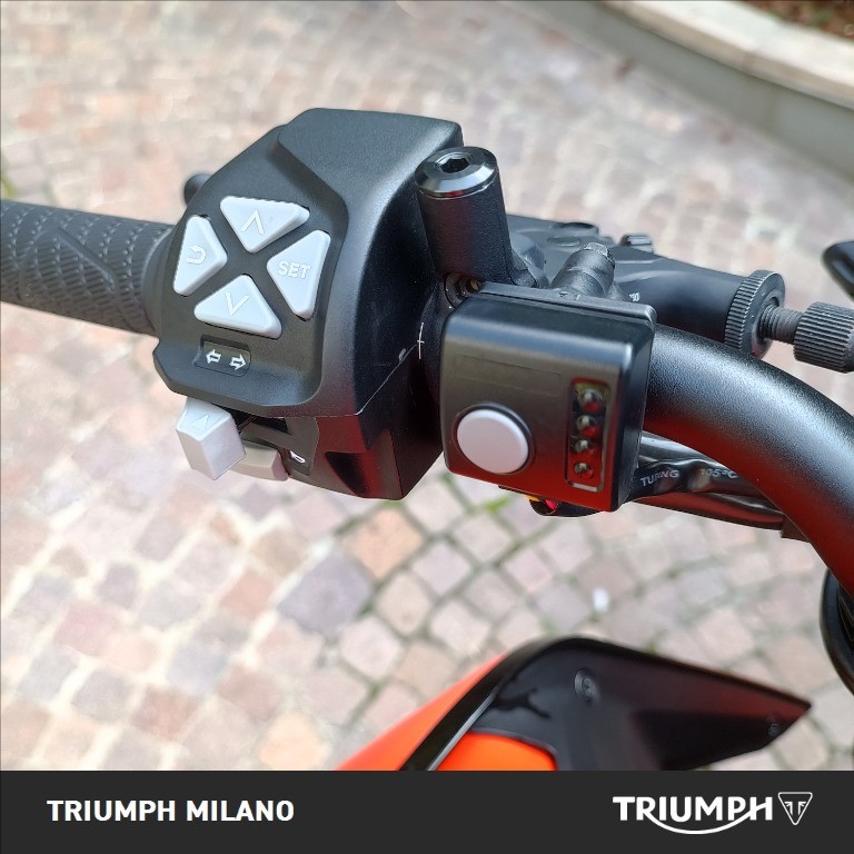 KTM 890 Duke 