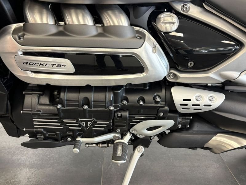 TRIUMPH Rocket III 2500 R