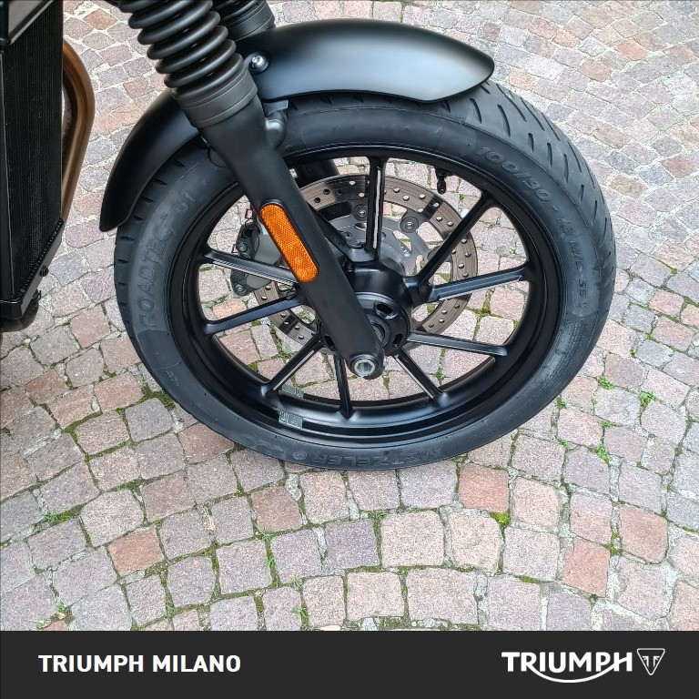 TRIUMPH Street Twin 900 