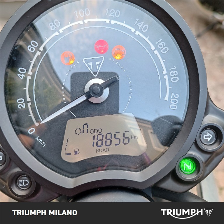 TRIUMPH Street Twin 900 