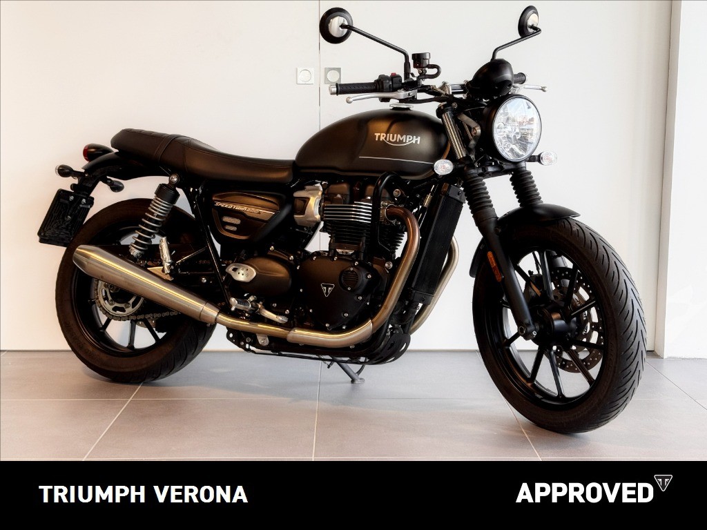 TRIUMPH Street Twin 900 
