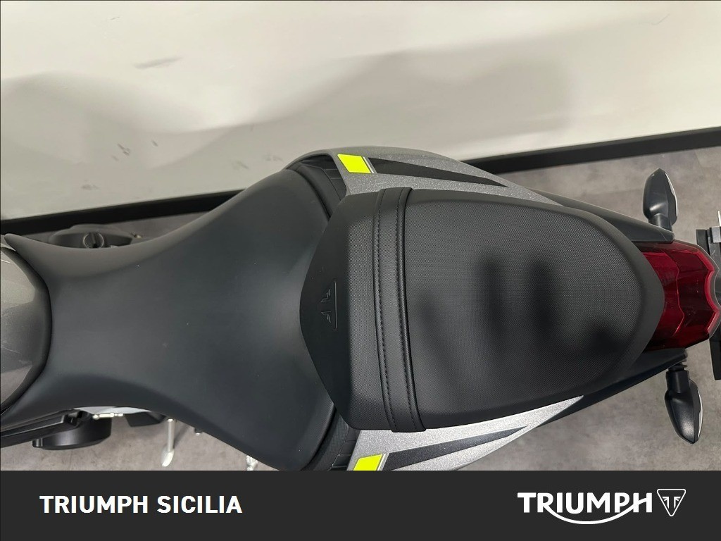 TRIUMPH Street Triple 765 R