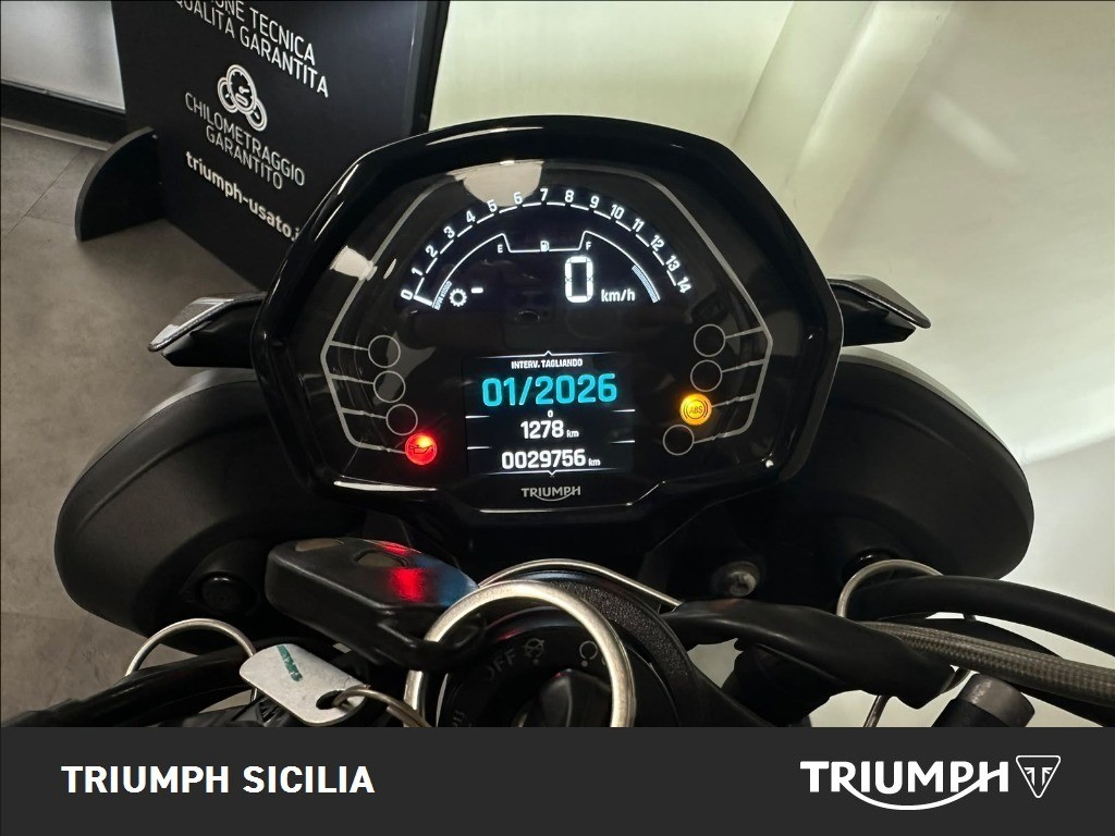 TRIUMPH Street Triple 765 R