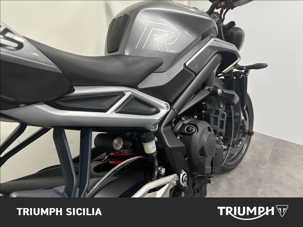 TRIUMPH Street Triple 765 R