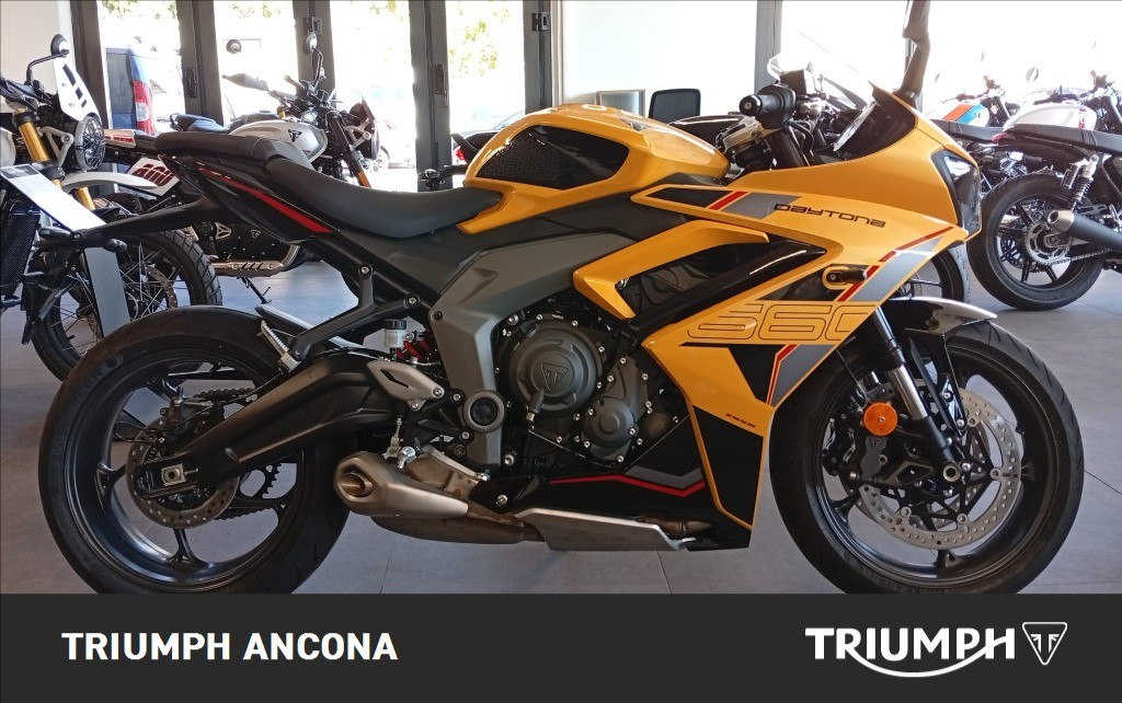 TRIUMPH Daytona 660 Cosmic Yellow / Sapphire Black dep.A2 Abs