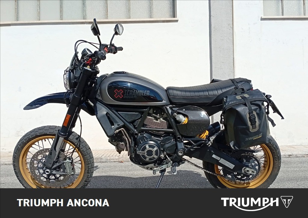 DUCATI Scrambler 800 Desert Sled Black Edition