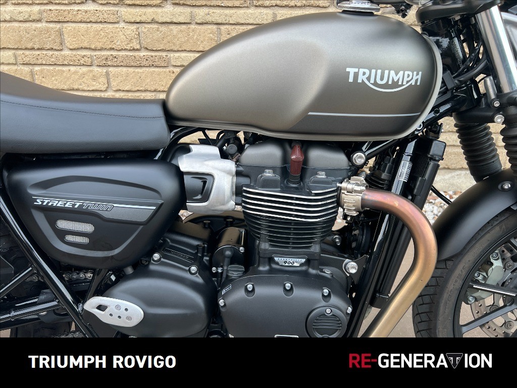 TRIUMPH Street Twin 900 