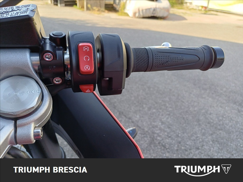TRIUMPH Daytona 660 dep.A2 Abs