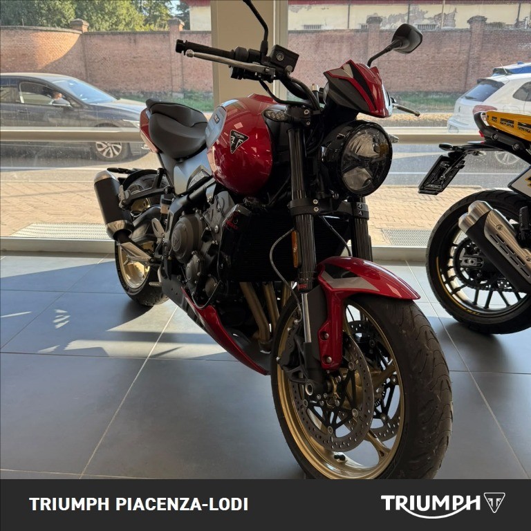 TRIUMPH Trident 800 Carnival Red Abs