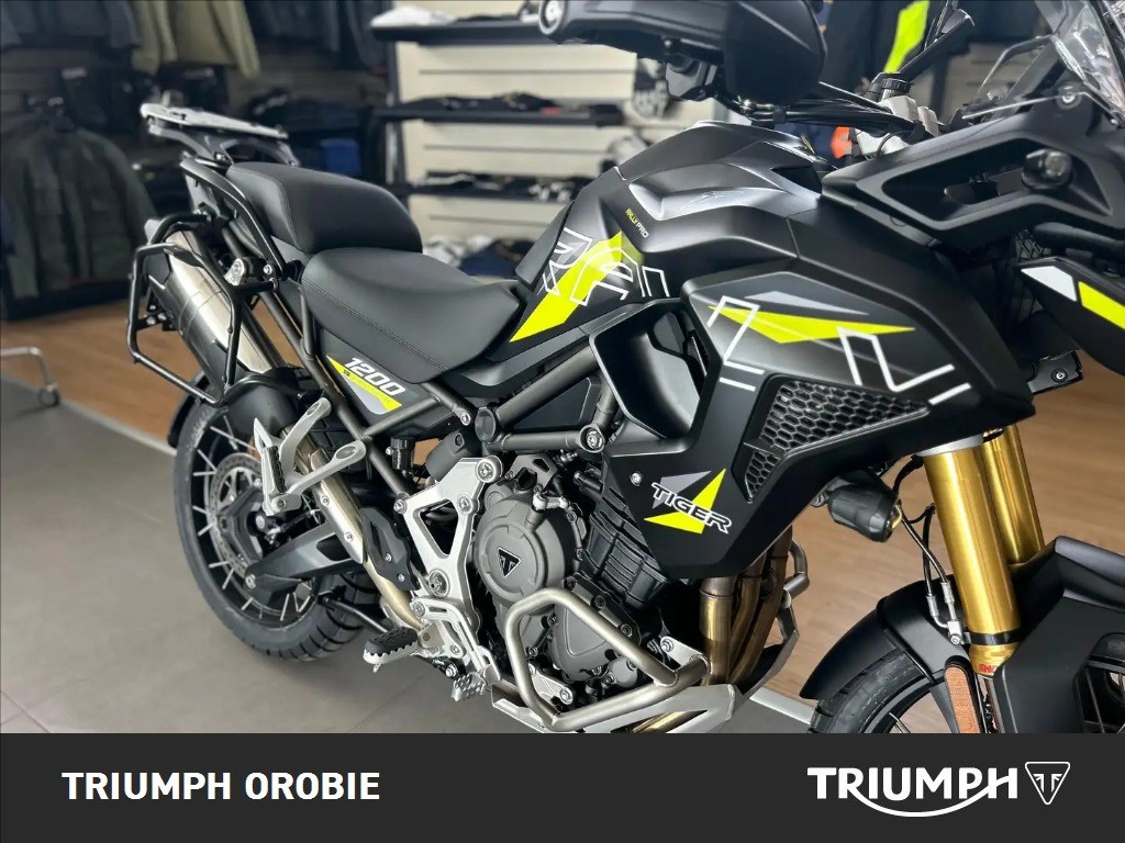 TRIUMPH Tiger 1200 Desert Edition