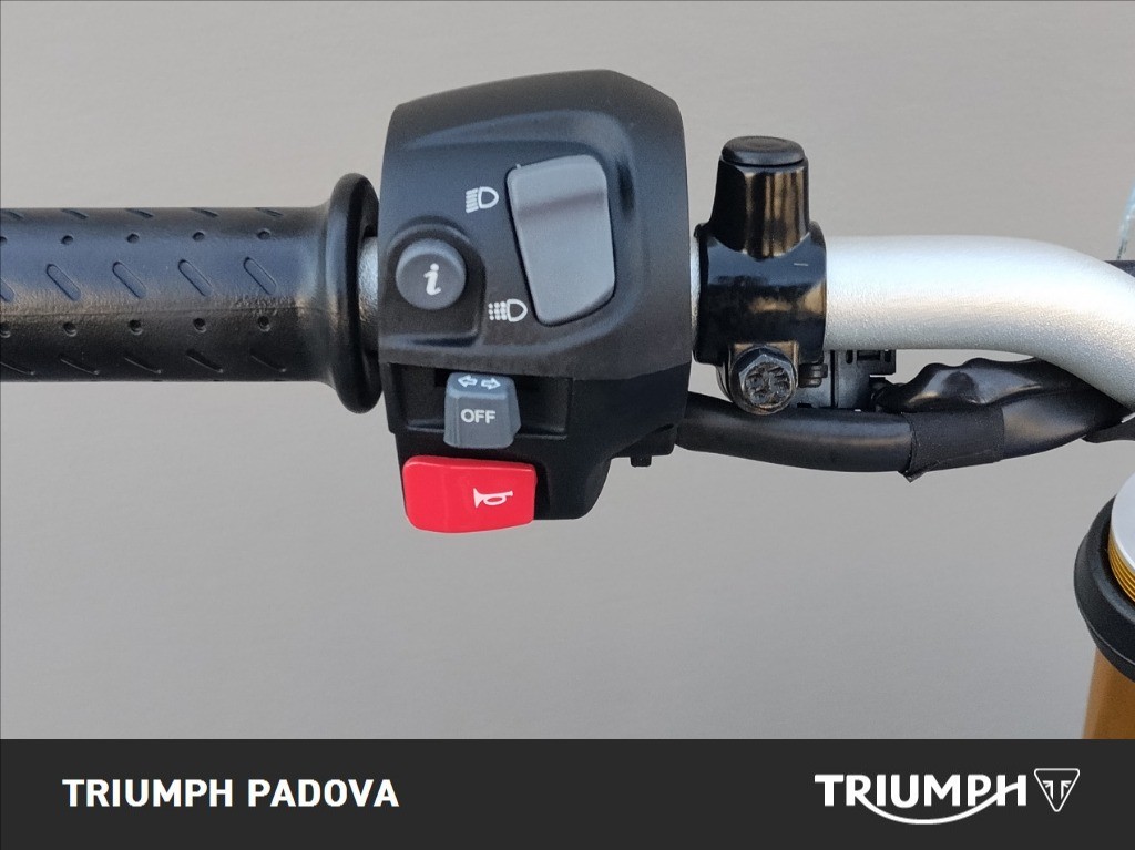 TRIUMPH Speed 400 Abs