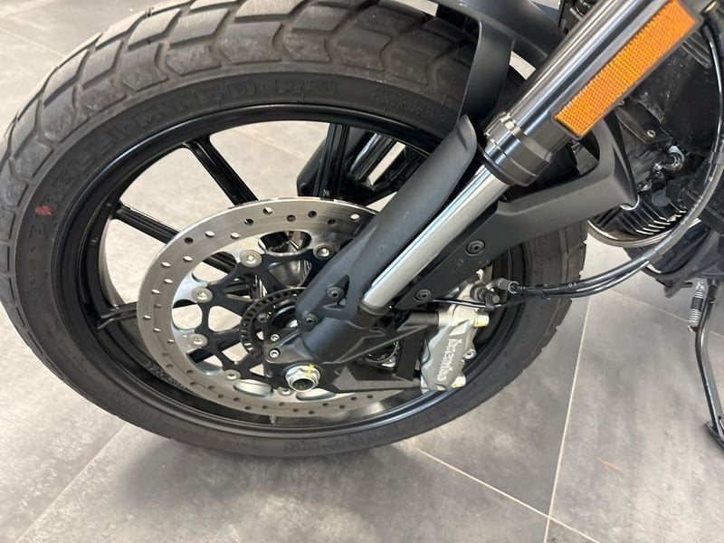DUCATI Scrambler 800 Icon Dark