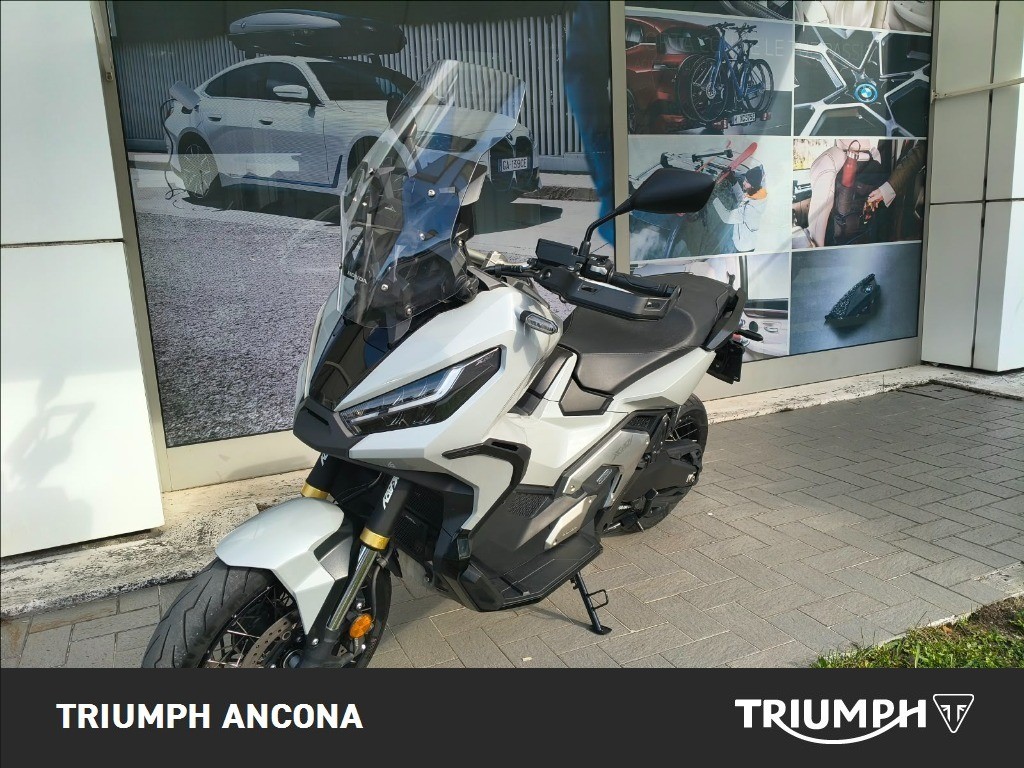 HONDA X-ADV 750 DCT Abs