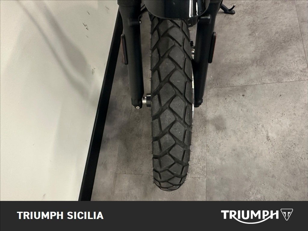 TRIUMPH Scrambler 900 Stealth Edition Abs E5