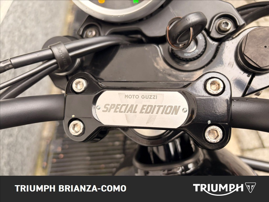 MOTO GUZZI V7 850 Stone Special Edition Abs