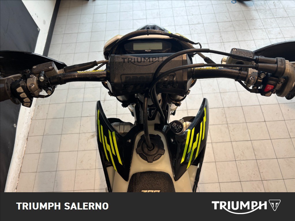 TRIUMPH TF 250 E Abs