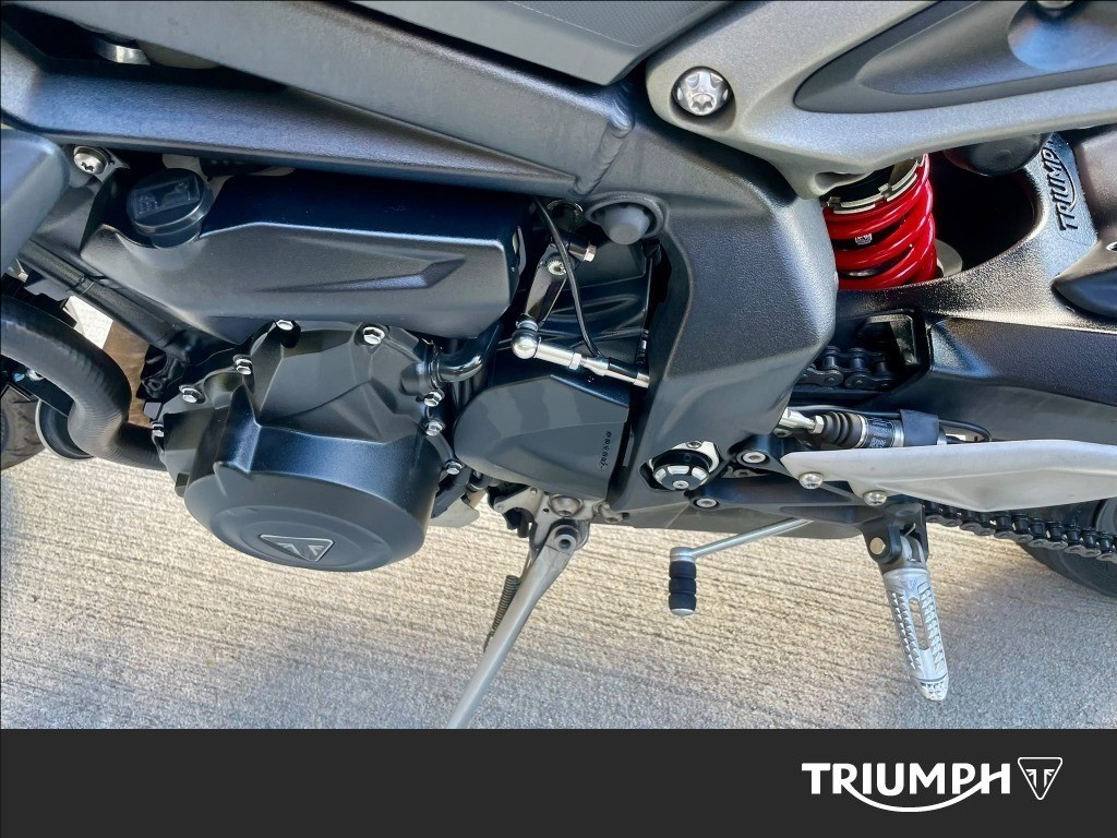 TRIUMPH Street Triple 765 R