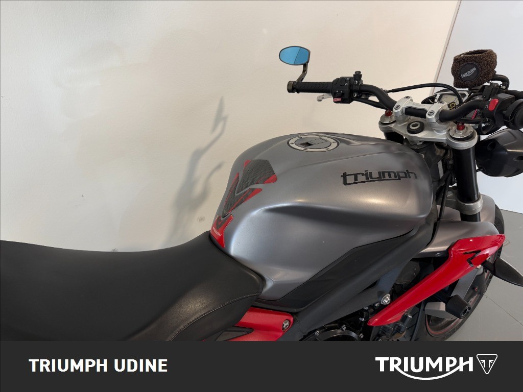 TRIUMPH Street Triple 675 R