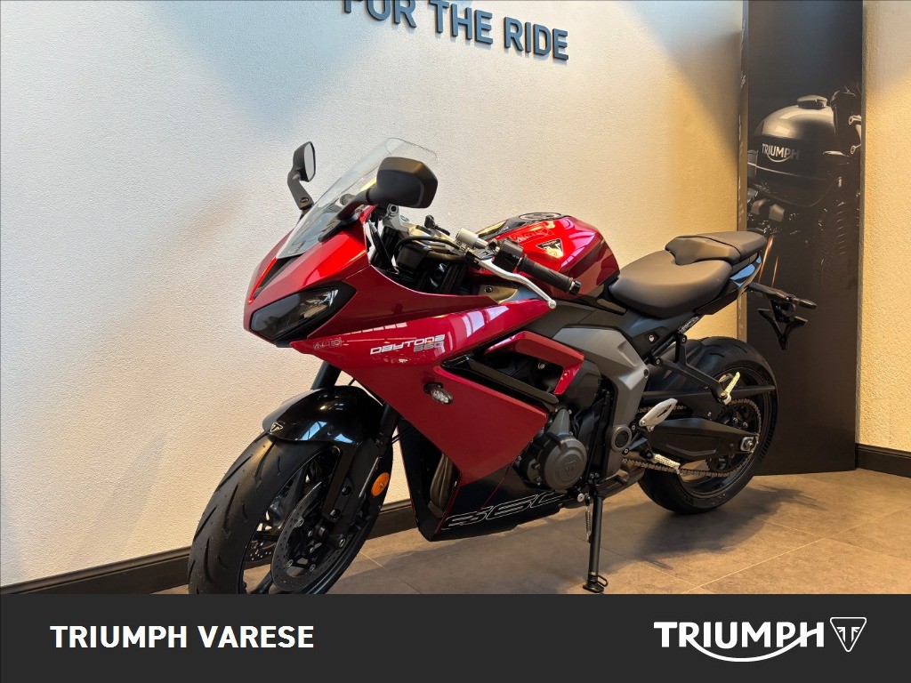 TRIUMPH Daytona 660 Abs