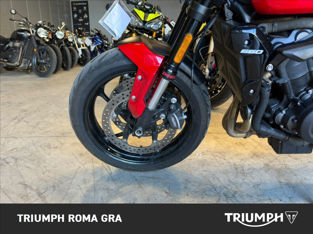 TRIUMPH Trident 660 Diablo Red / Sapphire Black Abs