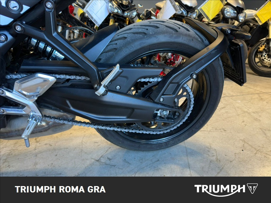 TRIUMPH Trident 660 Diablo Red / Sapphire Black Abs