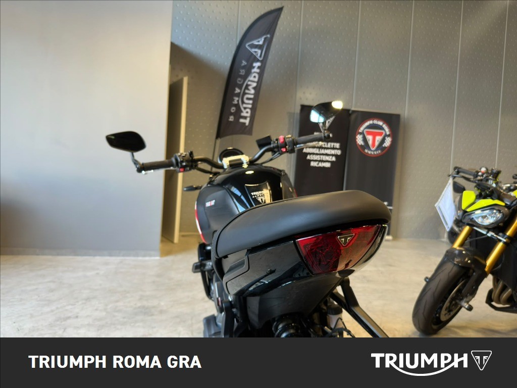 TRIUMPH Trident 660 Diablo Red / Sapphire Black Abs