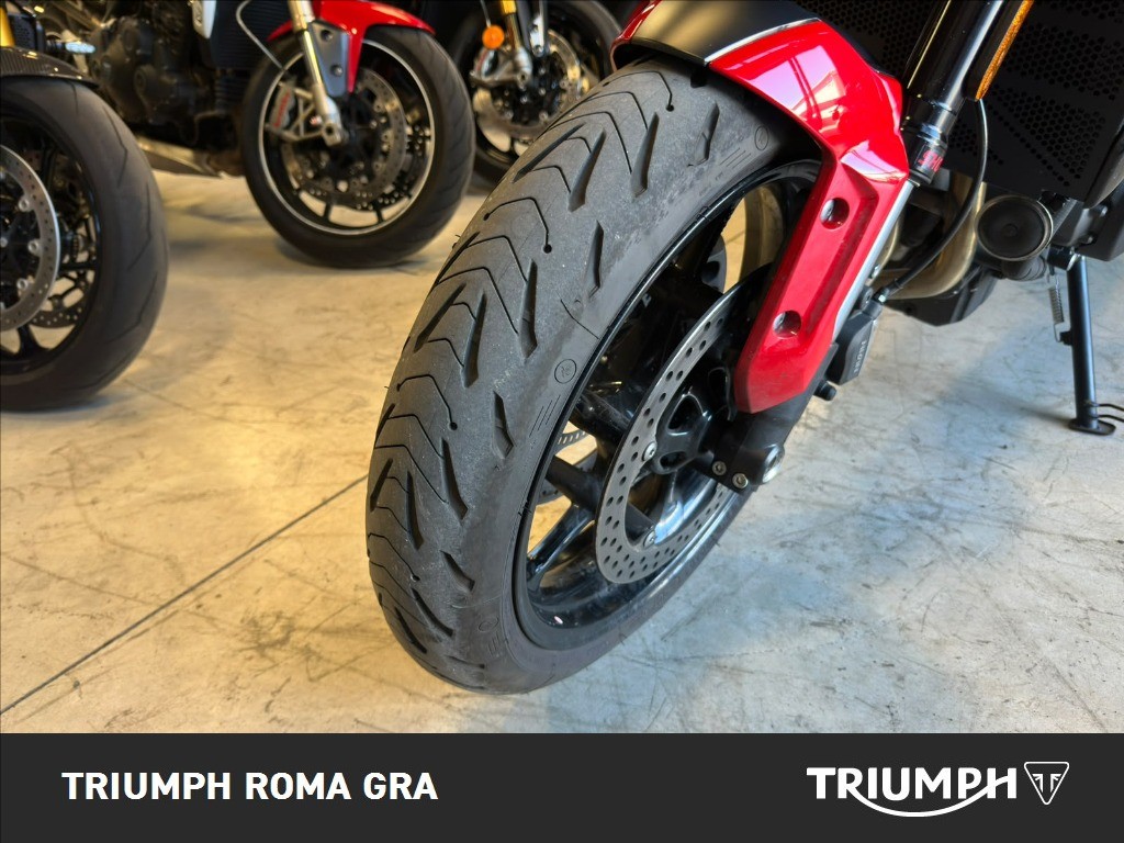 TRIUMPH Trident 660 Diablo Red / Sapphire Black Abs