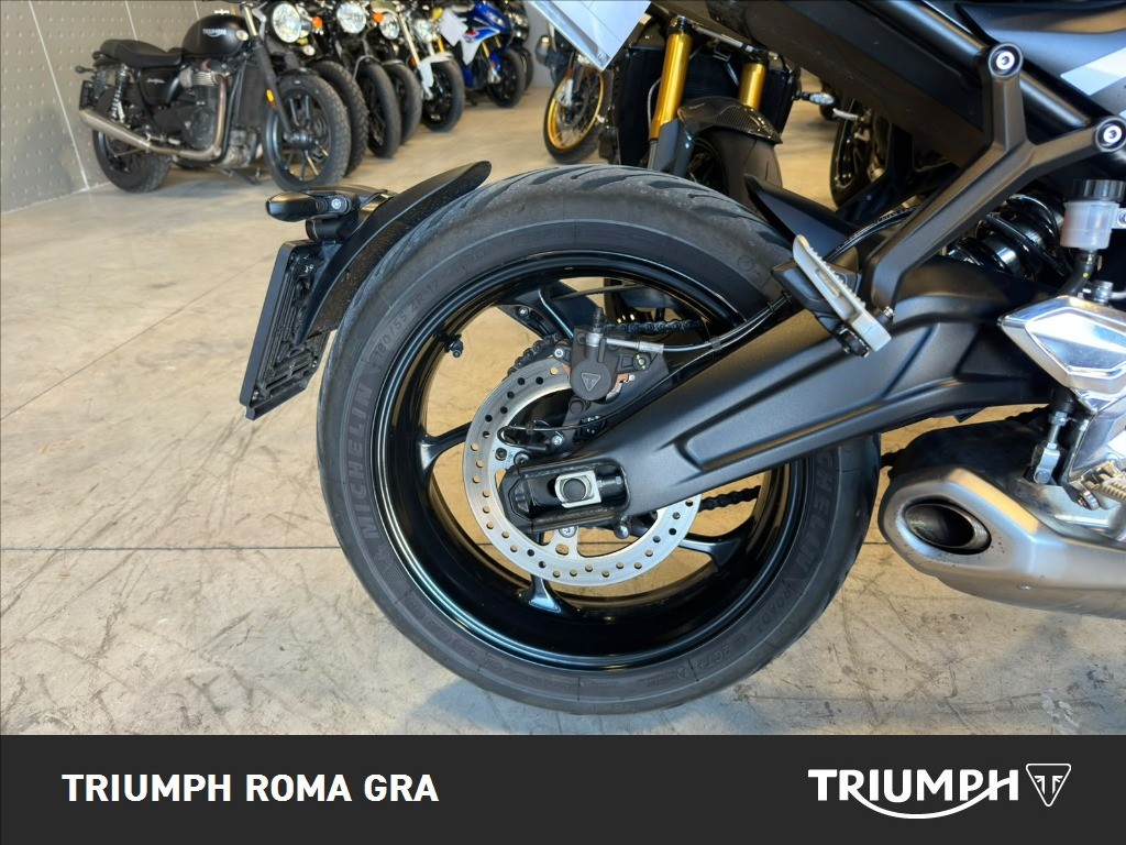 TRIUMPH Trident 660 Diablo Red / Sapphire Black Abs