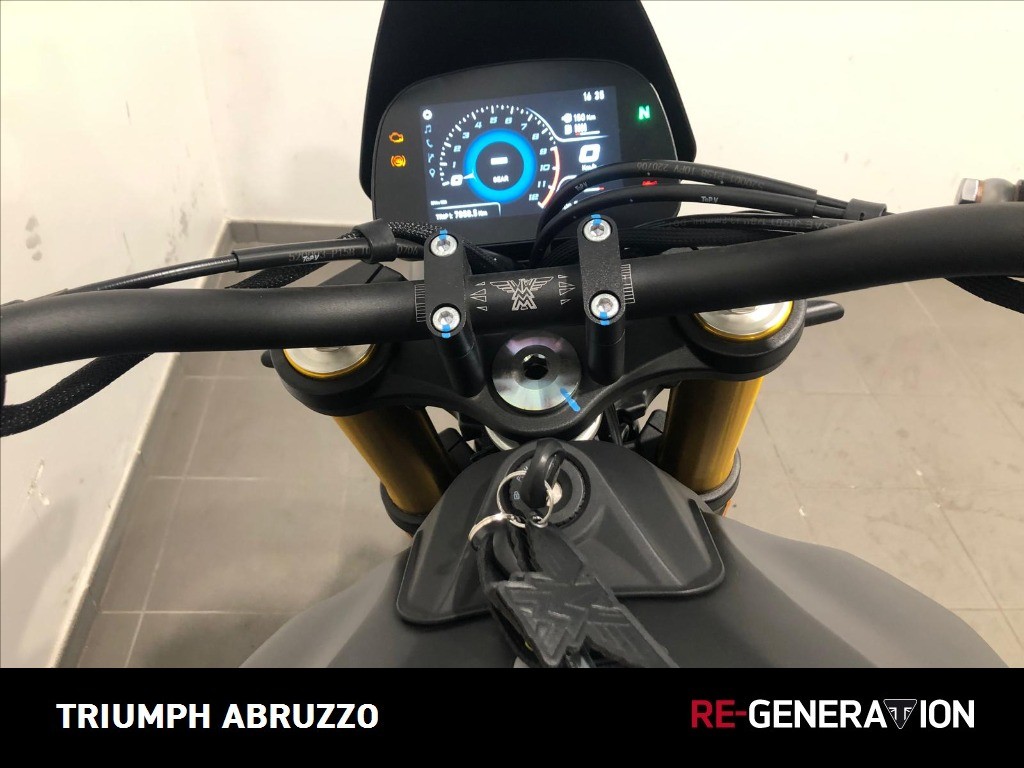 MOTO MORINI Seiemmezzo SCR 650 Abs