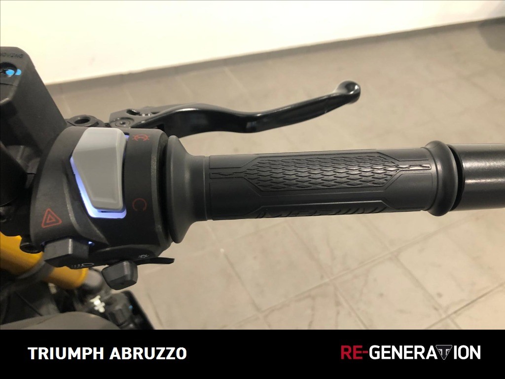 MOTO MORINI Seiemmezzo SCR 650 Abs
