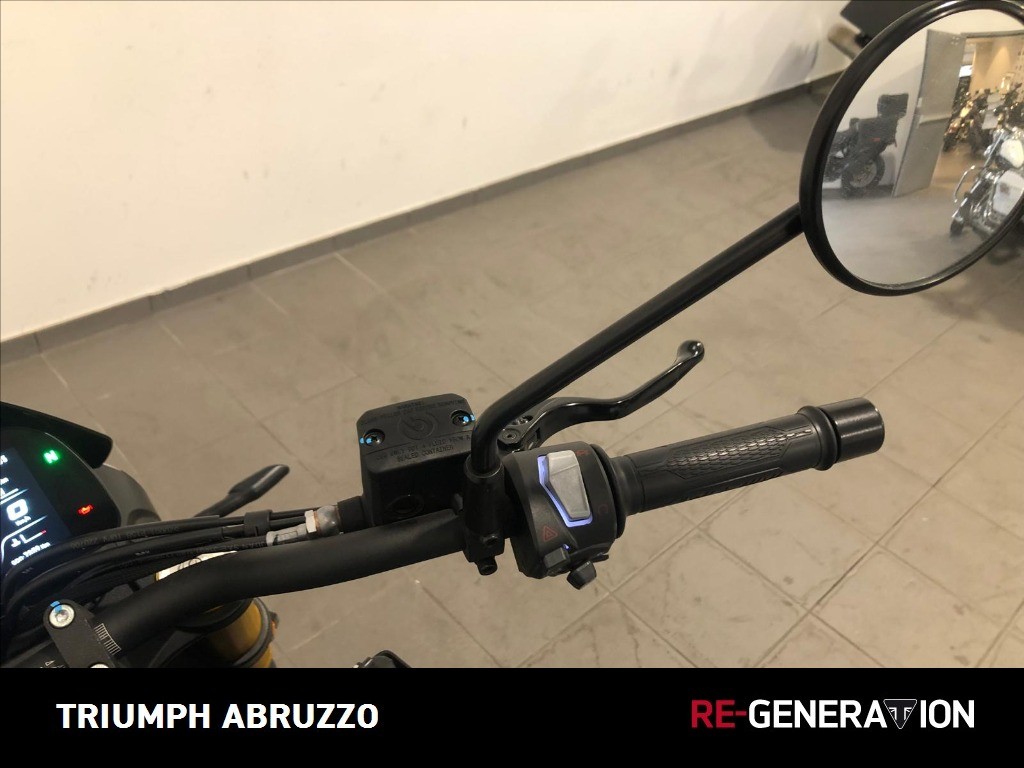 MOTO MORINI Seiemmezzo SCR 650 Abs