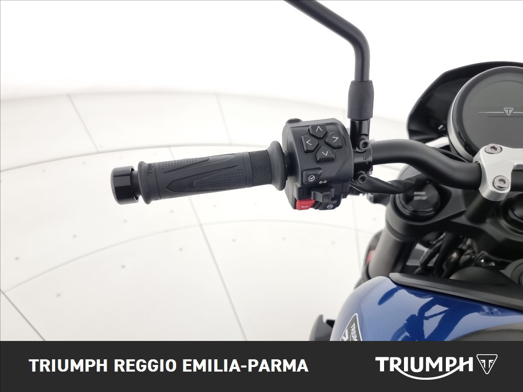 TRIUMPH Trident 660 Triple Tribute Abs