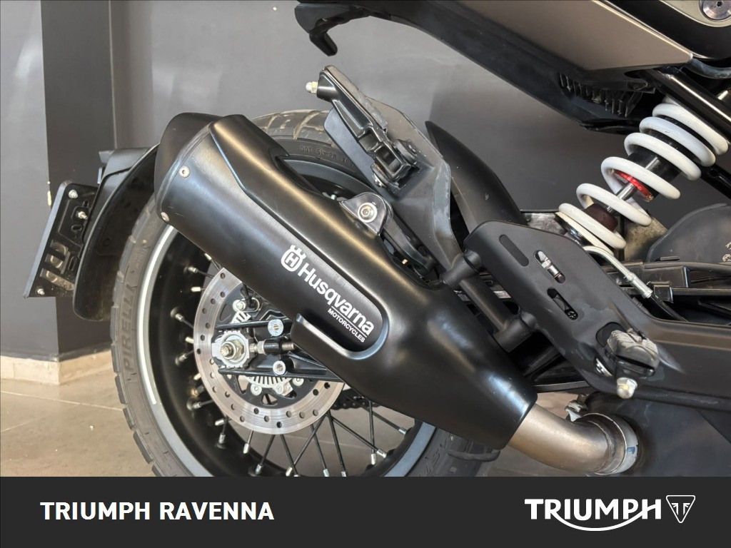 HUSQVARNA Vitpilen 401 4T