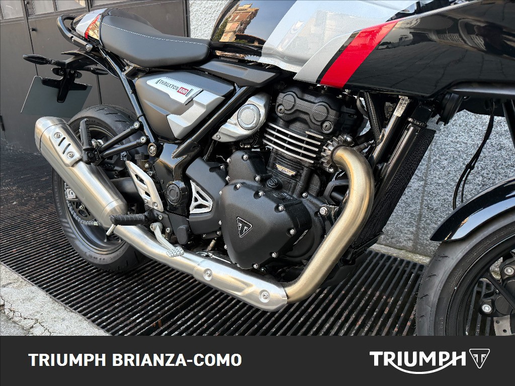 TRIUMPH Thruxton 400 Phantom Black / Aluminium Silver Abs