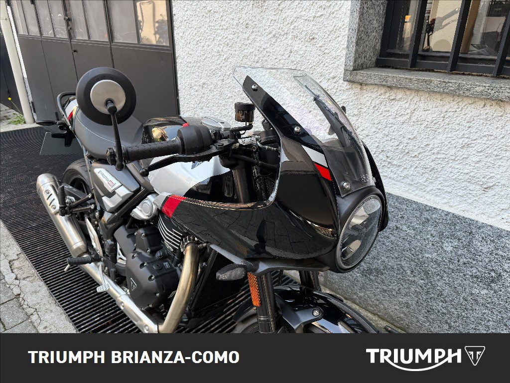 TRIUMPH Thruxton 400 Phantom Black / Aluminium Silver Abs