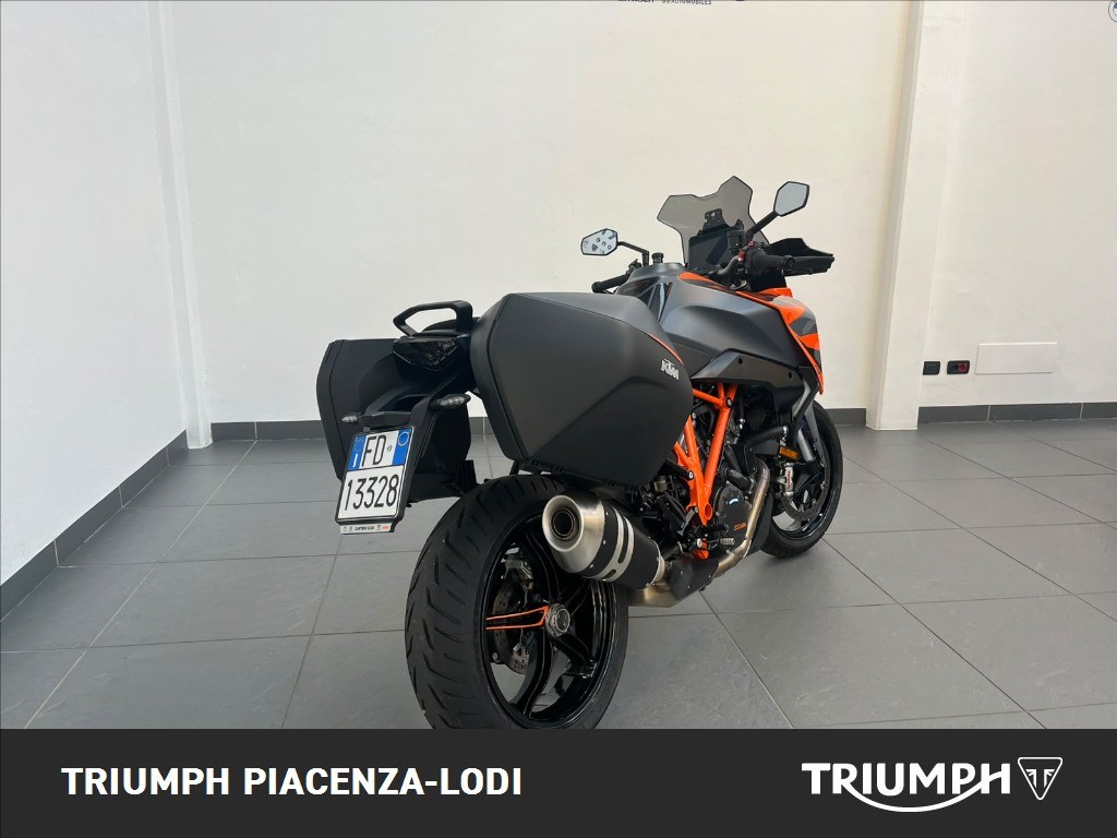 KTM 1290 Super Duke GT