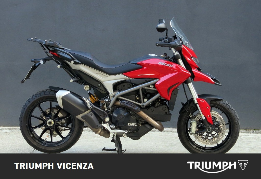 DUCATI Hyperstrada 821 