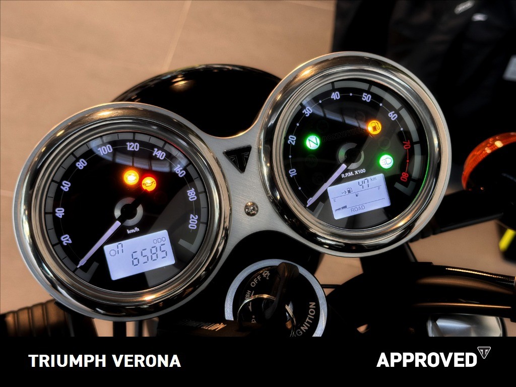 TRIUMPH Bonneville 1200 T120 Black Abs