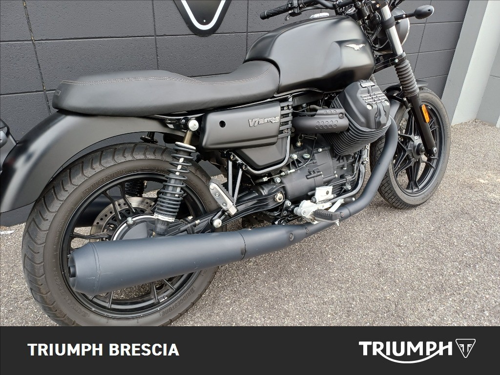 MOTO GUZZI V7 III 750 Stone Abs