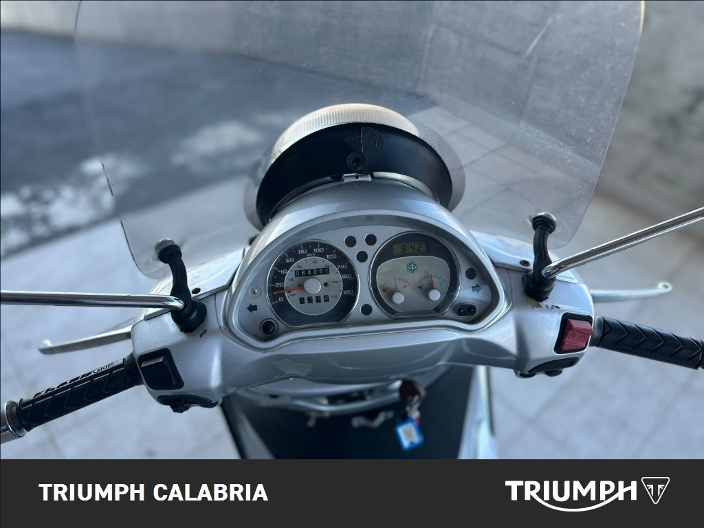 PIAGGIO Beverly 250 