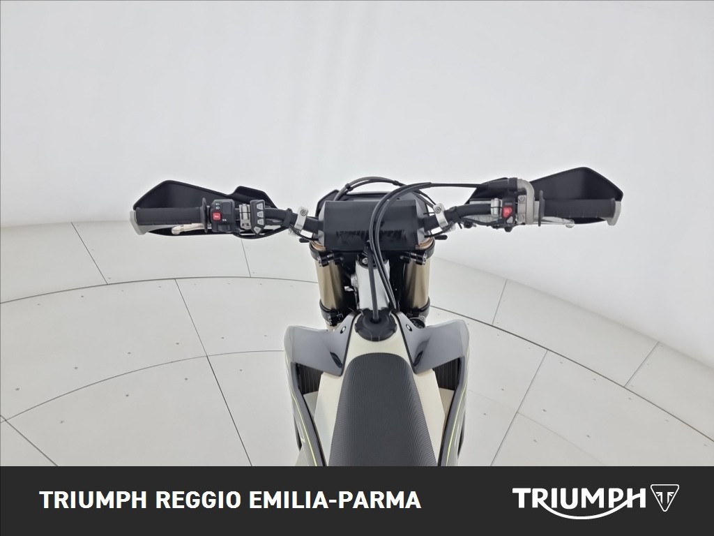 TRIUMPH TF 250 E Abs