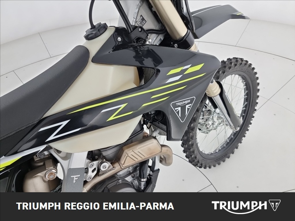 TRIUMPH TF 250 E Abs
