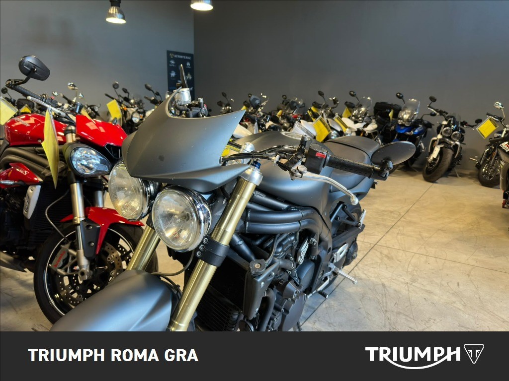 TRIUMPH Speed Triple 1050 