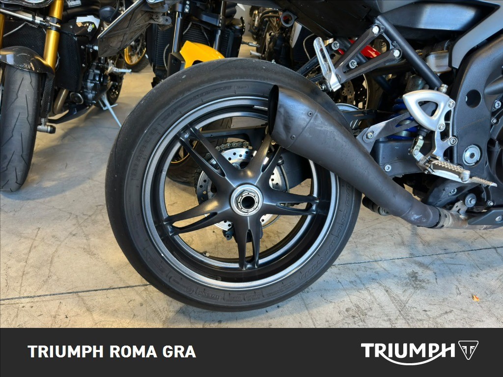 TRIUMPH Speed Triple 1050 