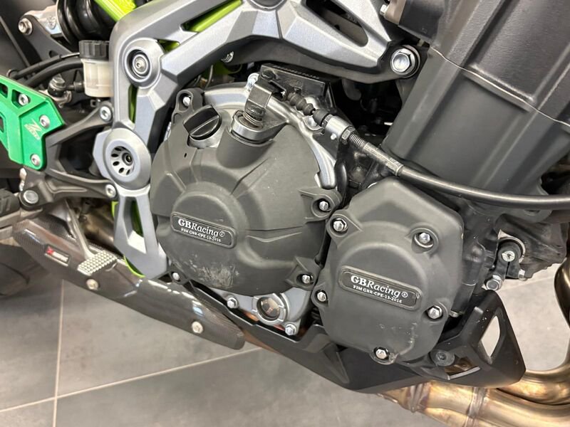 KAWASAKI Z 900 Performance