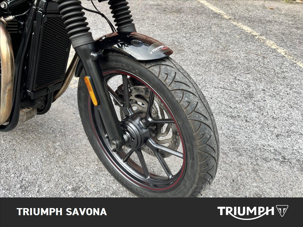 TRIUMPH Street Twin 900 