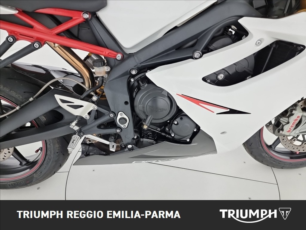 TRIUMPH Daytona 675 