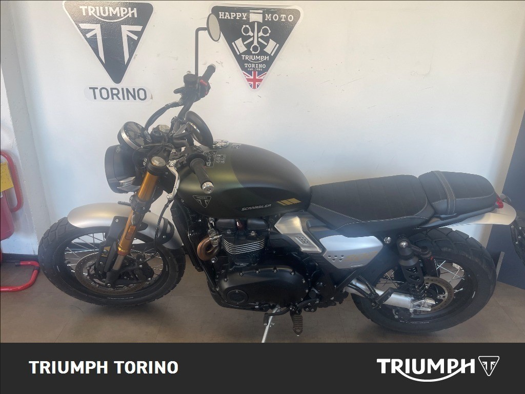 TRIUMPH Scrambler 900 Matt Khaki Green / Matt Phantom Black Abs